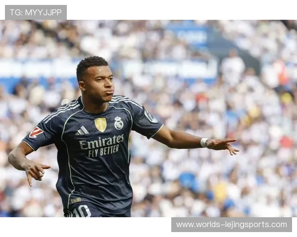 姆巴佩射门次数领跑五大联赛展现超强进攻欲望与取胜决心 姆巴佩射门次数领跑五大联赛展现超强进攻欲望与取胜决心