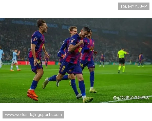 诺坎普翻新后首场欧冠,球迷高歌驱散“白色阴云” 诺坎普翻新后首场欧冠,球迷高歌驱散“白色阴云”